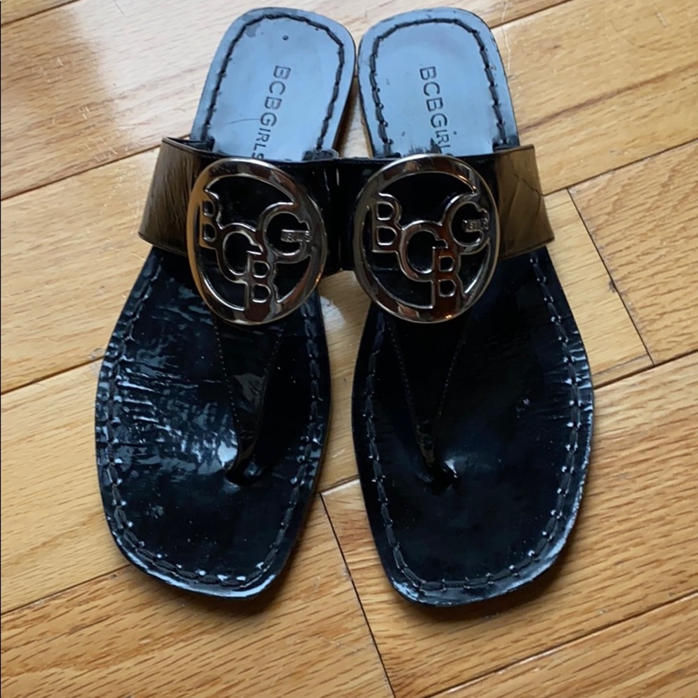BCBG SANDALS
